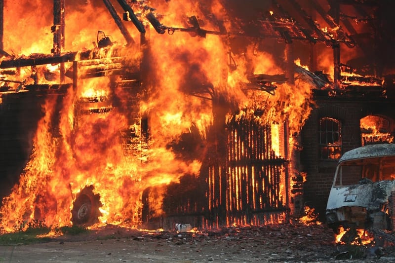 incêndio